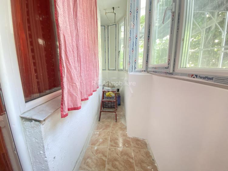 Garsoniera-Decomandata-Etaj 1/8- Bloc Stradal/Mixt- Metro Bulevardul Brancoveanu - 10