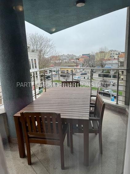 Apartament 4 camere de inchiriat – Ultracentral Bd. Mamaia, bloc nou - 9