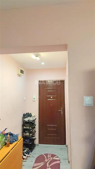 Apartament 2 camere, etaj 2, mobilat, zona Ura - 13