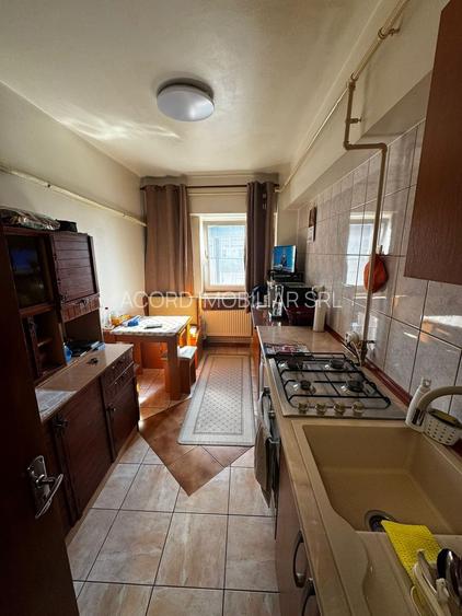 Apartament 2 camere decomandat-zona Dacia - 4