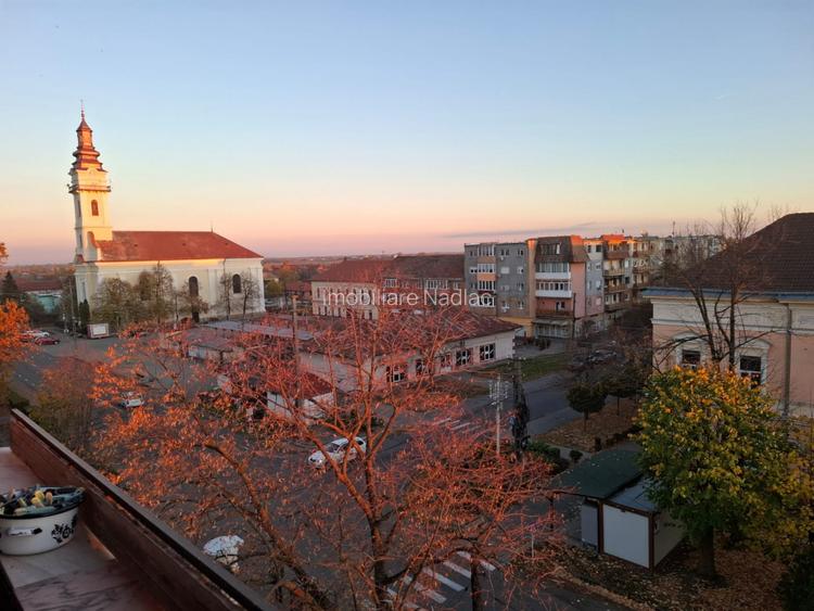 Apartament 3 camere etaj 4 cu garaj in Nadlac - 16