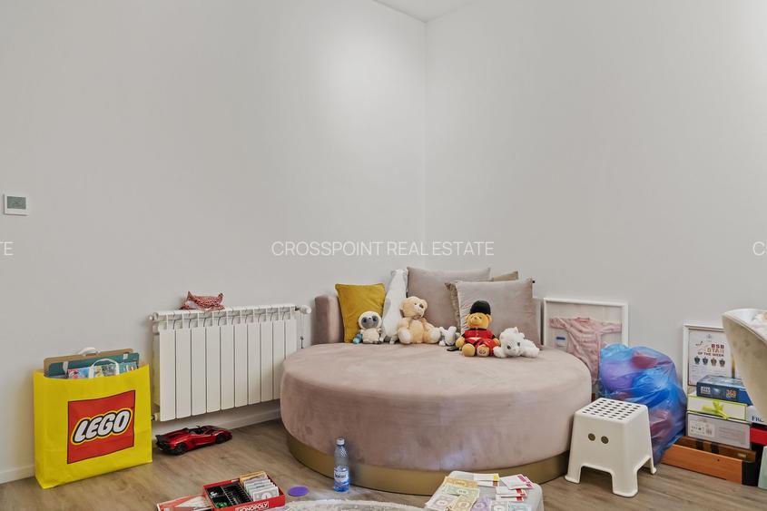 Vilă unică cu grădină generoasă și piscină / 4 locuri de parcare - 43