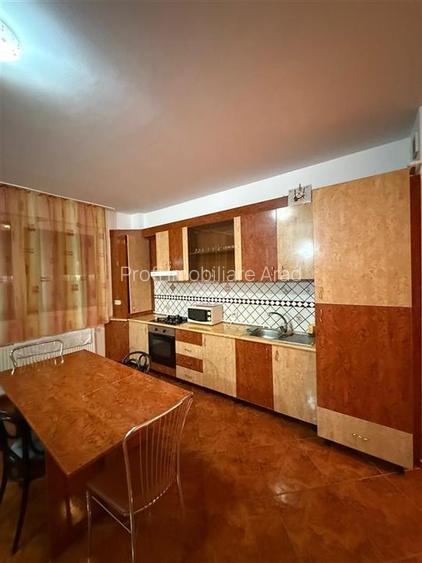 Inchiriez apartament 2 camere cu loc de parcare inclus, Ared Uta - 11