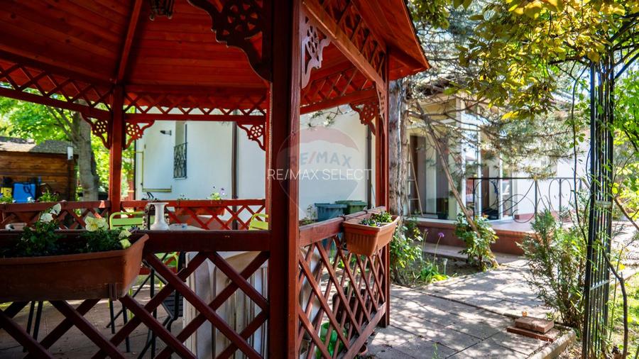 Saftica - vanzare vilă 5 camere complet mobilata, curte+gradina, DN1 - 40
