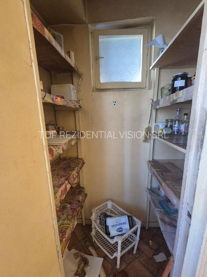 2 CAM DECOMANDAT_MEGA MALL_ROND DELFINULUI! - 4