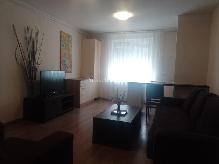 Apartament de închiriat  - 9