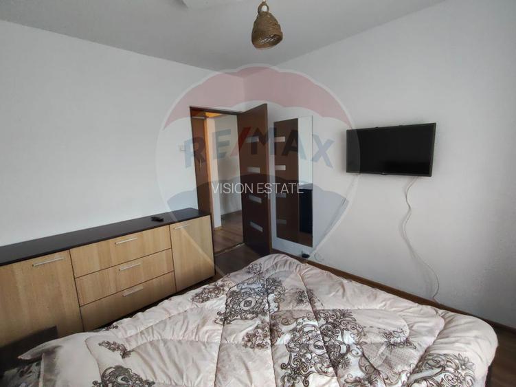 Apartament solid si spatios, 3 Camere, 1 Mai - 5