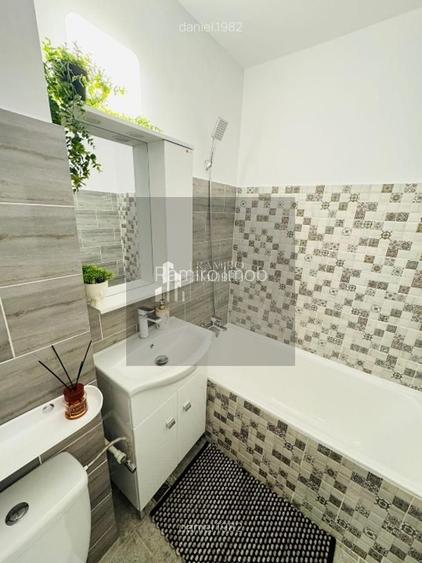 Proprietar , Garsoniera decomandata Cf 1 , Metrou Eroii Revolutiei - 5