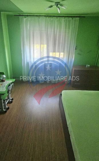 CHIRIE APARTAMENT 3 CAMERE 1 MAI - 6