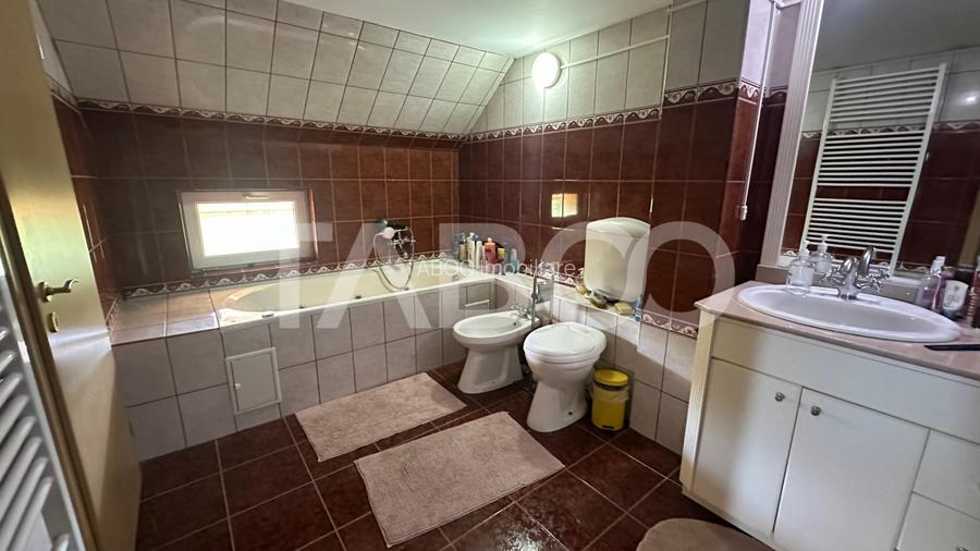 Doua case Comision 0 de tip duplex  de vanzare in Sibiu - 19