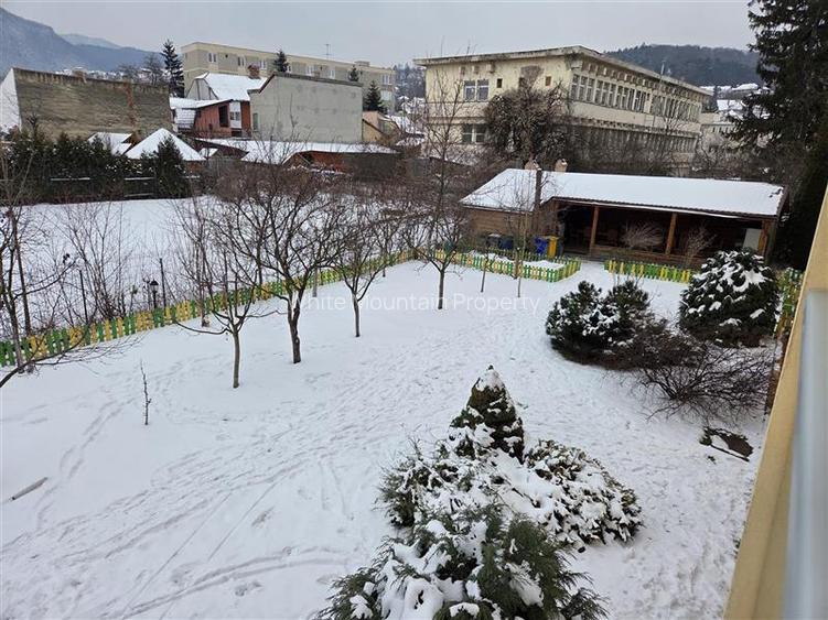 Apartament 3 camere cu 2 locuri parcare si acces la gradina Brasovul Vechi - 23