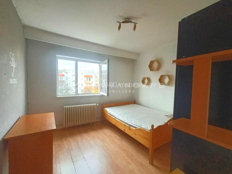 | Apartament 3 camere | 65 mp |  Manastur - zona Campului | - 3