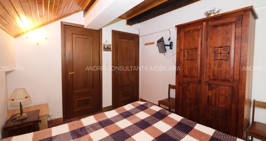 Vanzare 2 vile noi, mari superbe si 1905 mp teren la munte in Cheia Prahova - 9