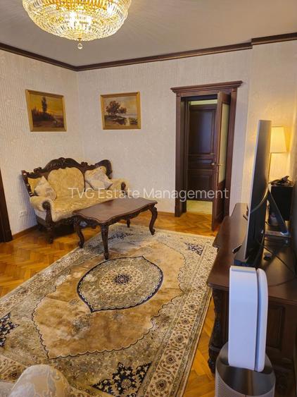 Vila frumoasa ,localizata central\ Unirii Square\Proprietar - 3