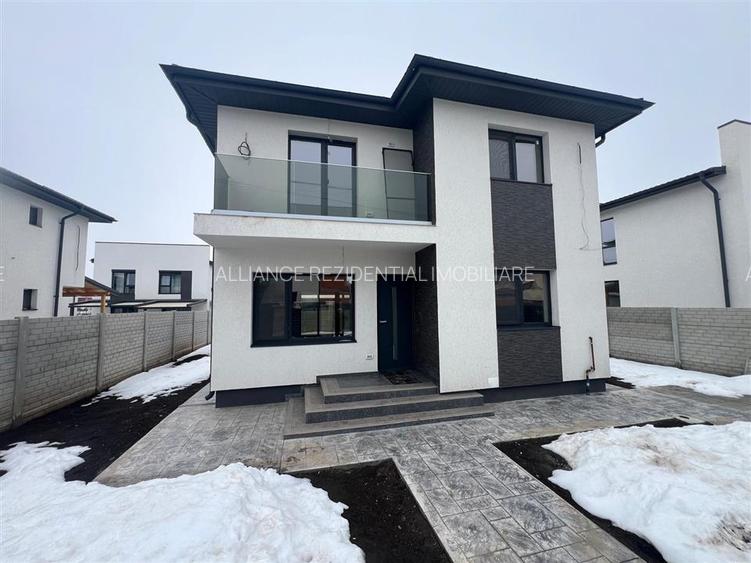 Casa individuala - 4 camere  - 2 bai - 125 mp utili - 4