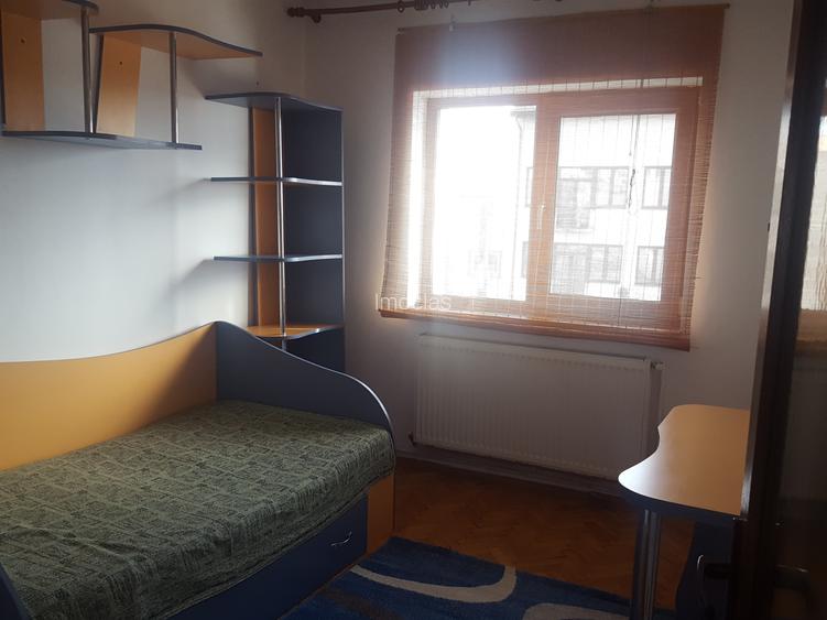 3 cam decomandat amenajat Centrala Clima 2 bai 2 balcoane Complet Mobilat  Utila - 7