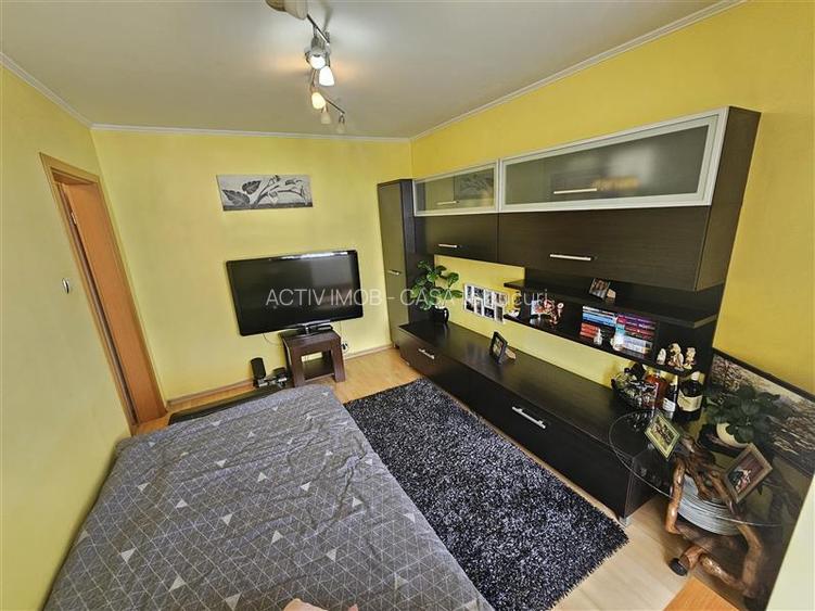 Resita, 2 Cam. Dec., Mobilat+Utilat, Micro 1 - 15