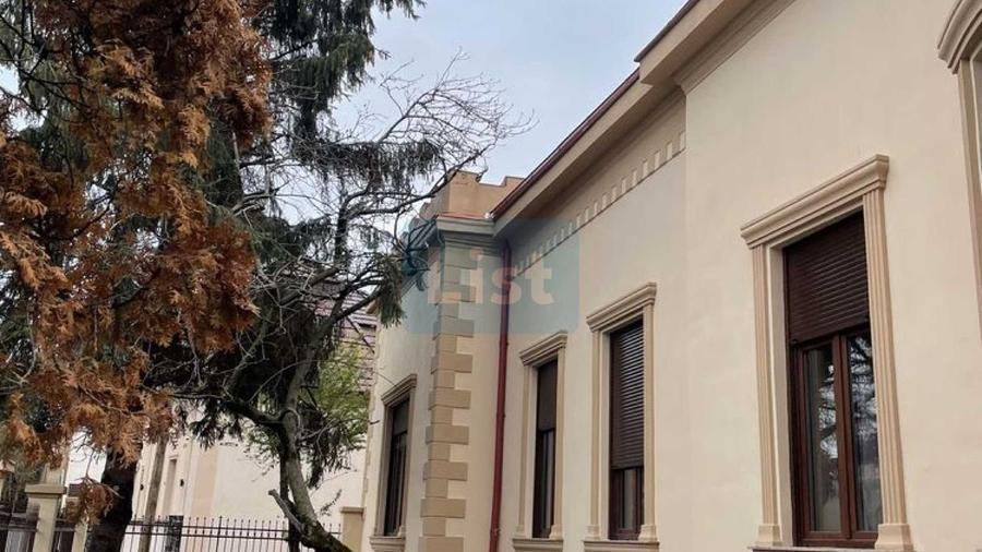 House for sale, 4 Rooms, 200 sqm, 630 sqm, Satu Mare