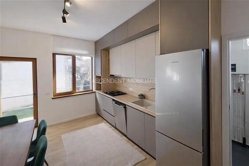 Film& 3D! Casa 100 mp utili, terasa, curte apreciabila, ariere favorabila, Braso - 8