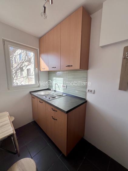 Garsoniera 24mp utili, etajul 3/4, zona Buziasului - 4