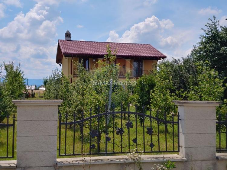 Casă / Vilă de lux cu 5 camere de vânzare în Vadu Moldovei, Suceava - 19