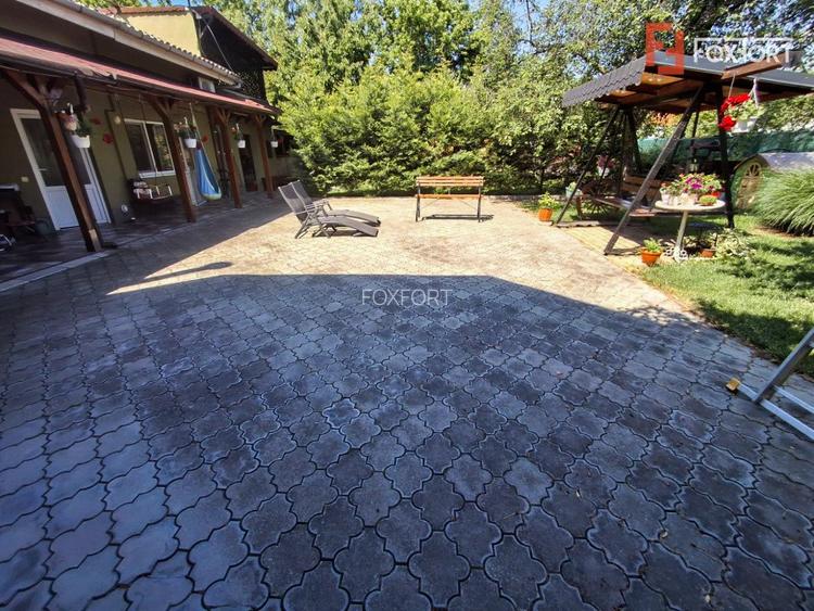 Casa individuala cu 8 camere si teren de 832 mp de vanzare, zona Girocului - 33