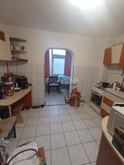 Apartament 3 camere DECOMANDAT, Nicolina 2, etaj 2, suprafata generoasa! - 5