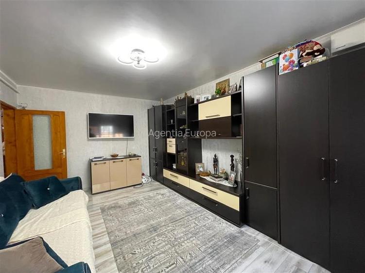 Apartament cu 2 camere de vanzare zona E3 Tulcea - 2