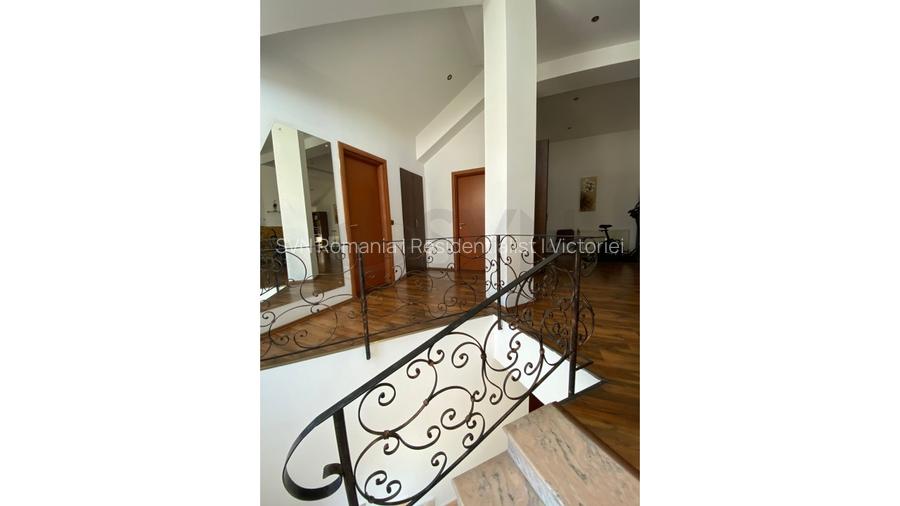 REV2003095 Vila l Bucurestii Noi l Langa Parc Bazilescu - 11