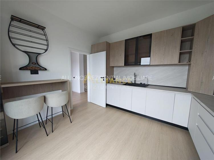 Casa Individuala - 4 camere - 2 bai - 370mp teren - 13