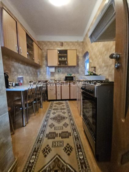 Casa cu 2 apartamente 3 cam | 140 mp | 3 Boxe +17mp | pod +45 mp | Decebal - 38