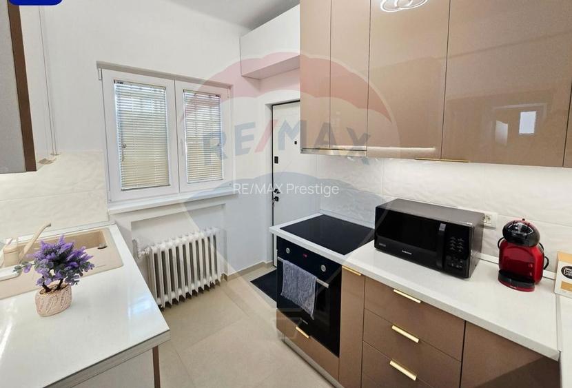 Apartament 4 camere de închiriat – Bd. Unirii / Str. Vulturilor 25 - 15