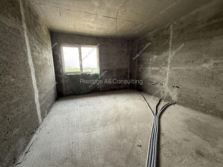 Casa la rosu dispusa pe Parter | 740 Teren | Sag - 18