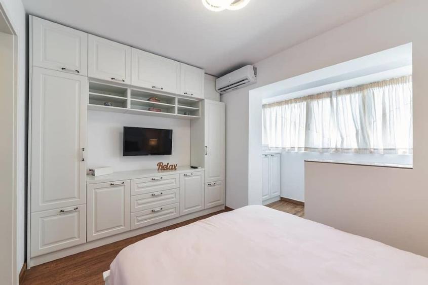 Apartament 3 Camere Stefan cel Mare | Decomandat | Metrou Proximitate | 2 Bai