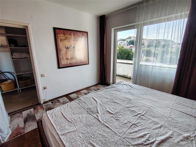 APARTAMENT 2 CAMERE, ULTRACENTRAL VIZAVI DE TEATRUL SICA ALEXANDRESCU