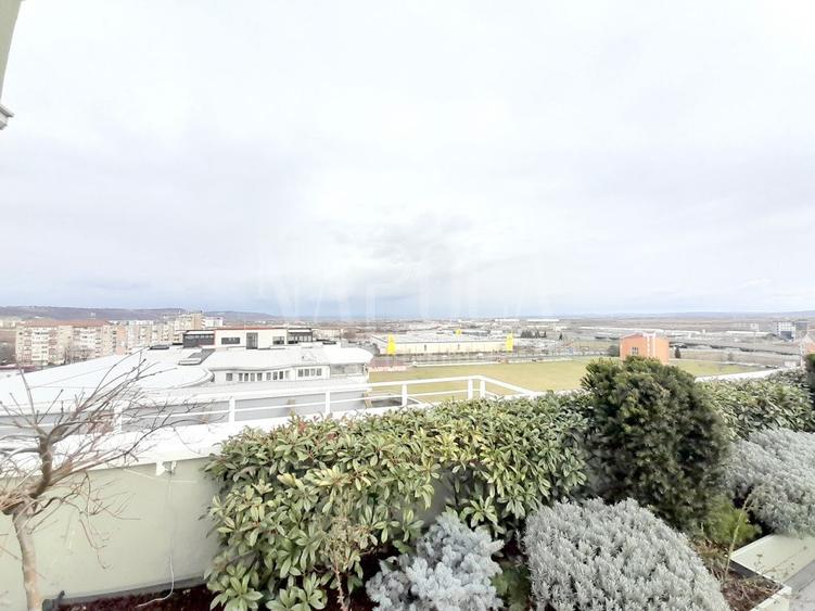 Apartament 3 camere de vanzare in Nufarul Oradea, Oradea
