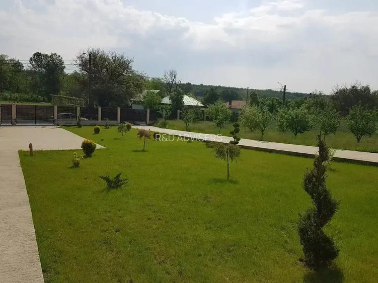 Casa 6 Camere Mobilat - Utilat Peisaj Pitoresc Panouri Fotovoltaice - 2