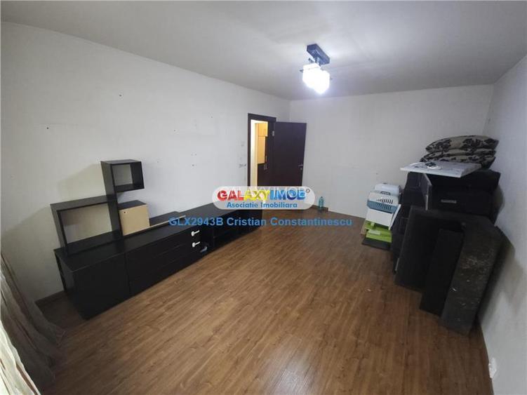 Apartament 3 camere decomandat,etaj 1,Titan , Metrou 1 Decembrie 1918 - 2