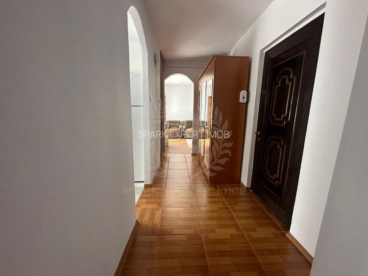 2 CAMERE // SALA SPORTURILOR // MOBILAT SI UTILAT - 17