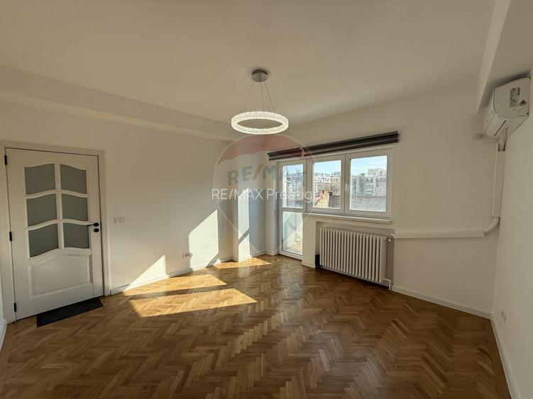 Apartament 4 camere de închiriat – Bd. Unirii / Str. Vulturilor 25 - 20