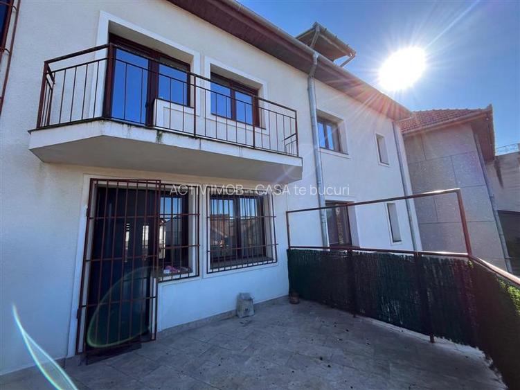 Lugoj,  Vila P+2E+M ,  656 Mp., Construiti, Posibilitate De Investitie, Zona 0 - 11