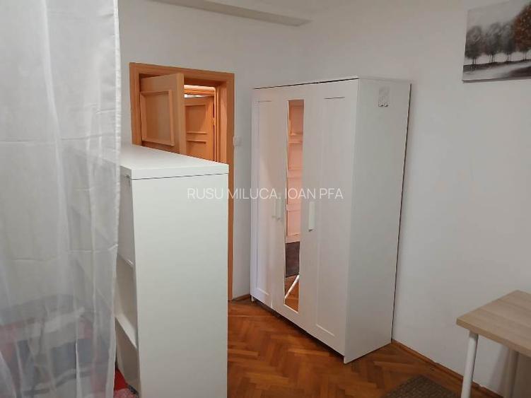 Vanzare Garsoniera Piata Victoriei , Piata Romana - 5