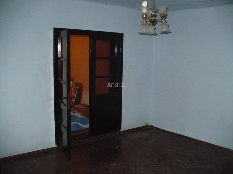 De vânzare casă familială cu grădină și potential de dezvoltare/parcelare - 9