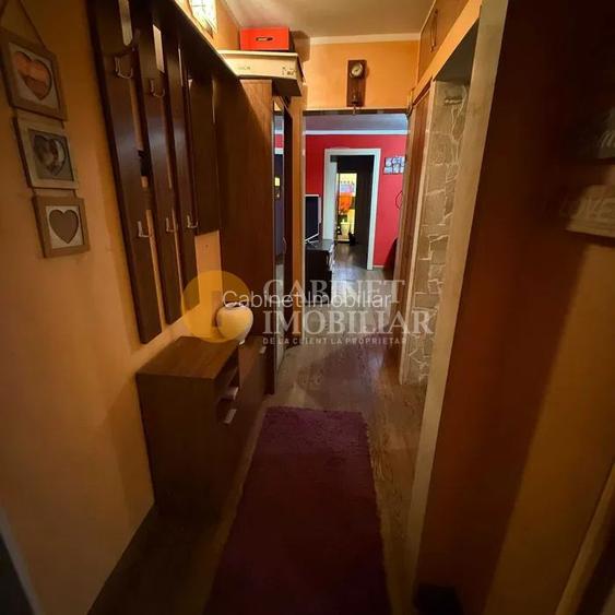 4 Camere Semidecomandat - Mobilat/Utilat  - Etaj 2 - Zona Mircea Cel Bătrân - 7