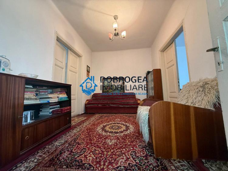 Zona centrala - Casa batraneasca, teren 690 mp - 4