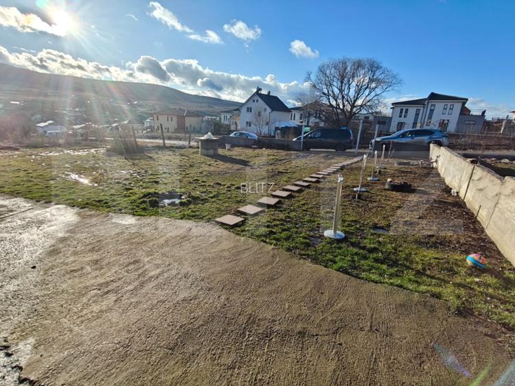 Casa Individuala la intare in Chinteni/ 280mp/teren 500mp/ partial finisata - 2