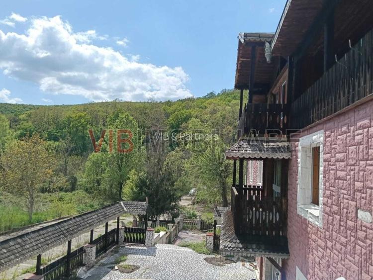 Proprietate turistică | Fost hotel | Teren 8900 mp | Aproape de Dunăre - 3
