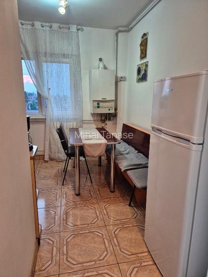 Garsoniera mare de închiriat 40 mp - 3