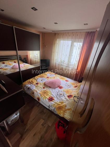 De vânzare – Apartament 3 camere, semi confort I - 8