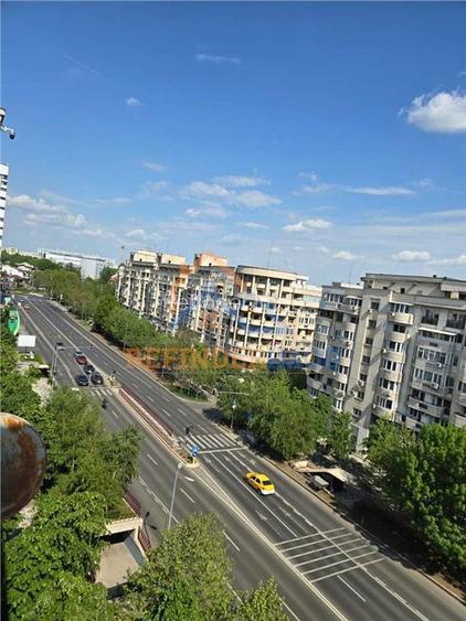Apartament de vanzare 2 camere, Bulevard Decebal - 5